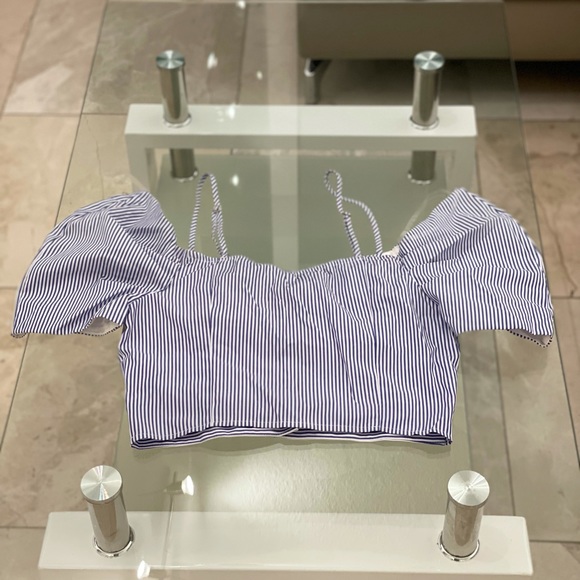 Crop top, blue with white lines. - Picture 2 of 2